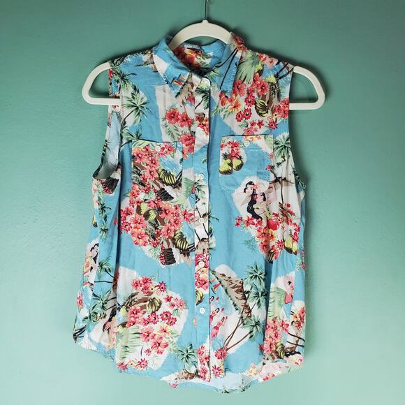 Chaps Women's Hawaiian Floral Sleeveless Button Down Blue Blouse Top Size Medium - Picture 1 of 6